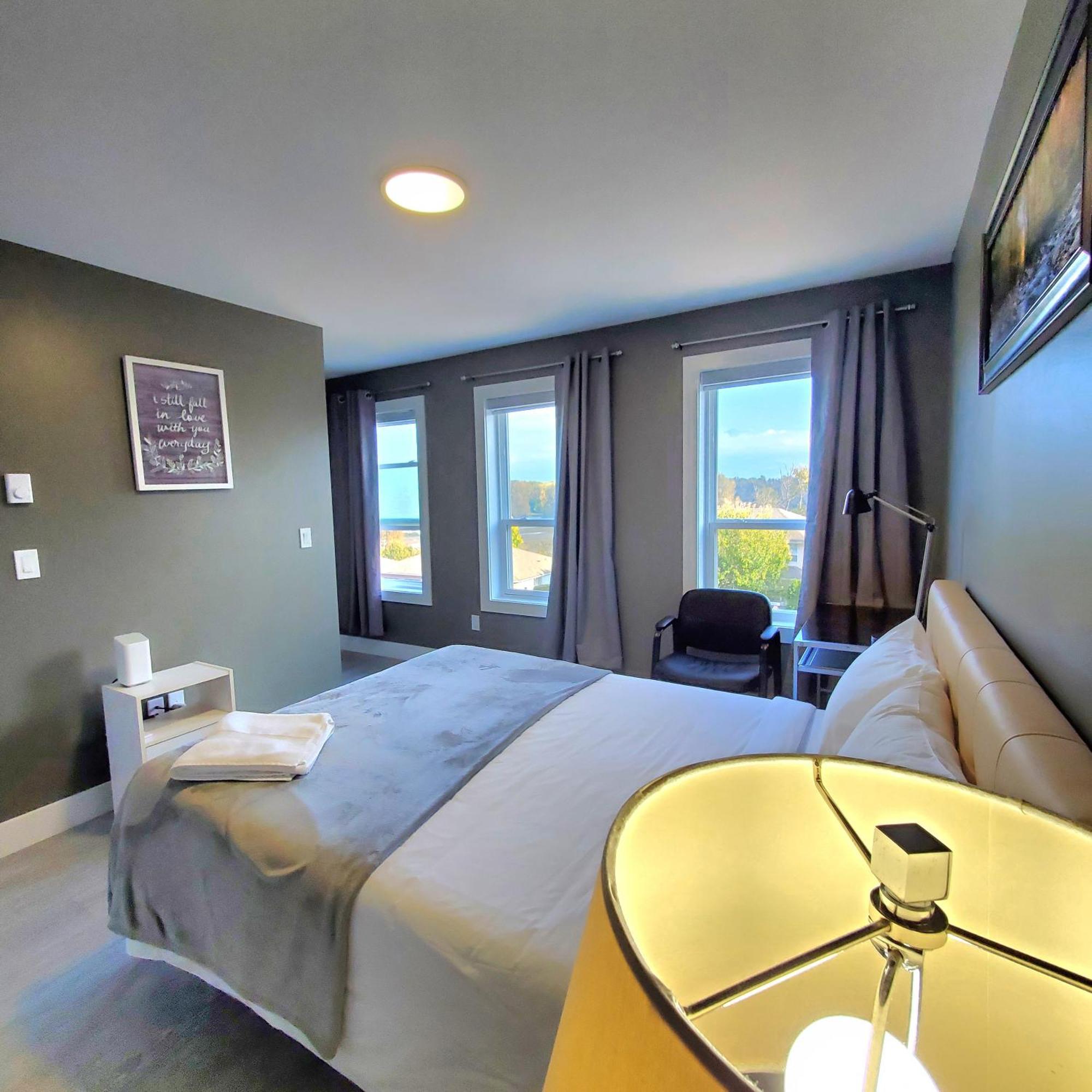 Mountain Retreat 3 Bedroom Garden House Near Heritage Park, Coliseum , Hwy 1, Fishing, Cultus Lake Chilliwack Quarto foto
